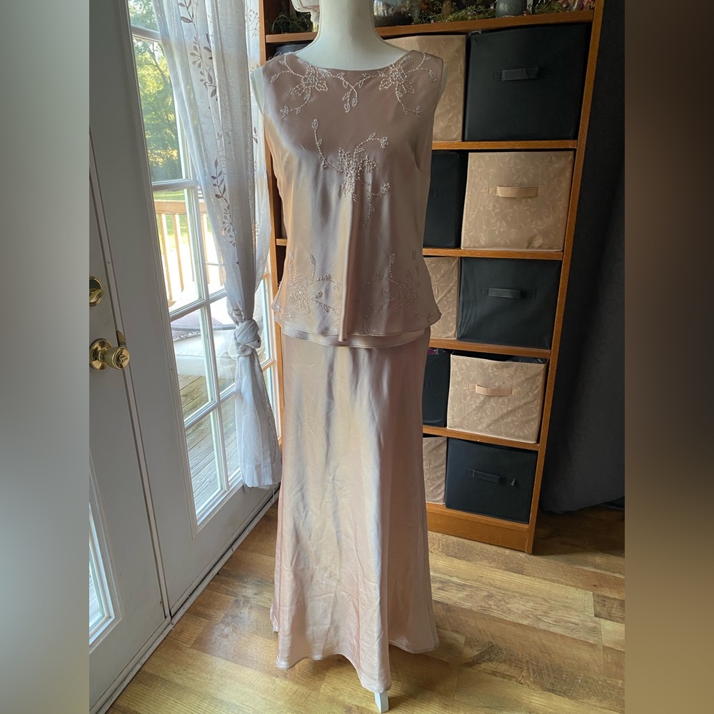 Karen Millen Cream Sleeveless Scoop Neck Gown